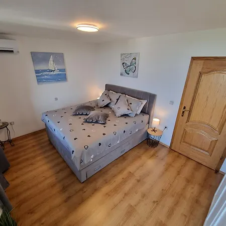 Rigo Holiday home Jadranovo